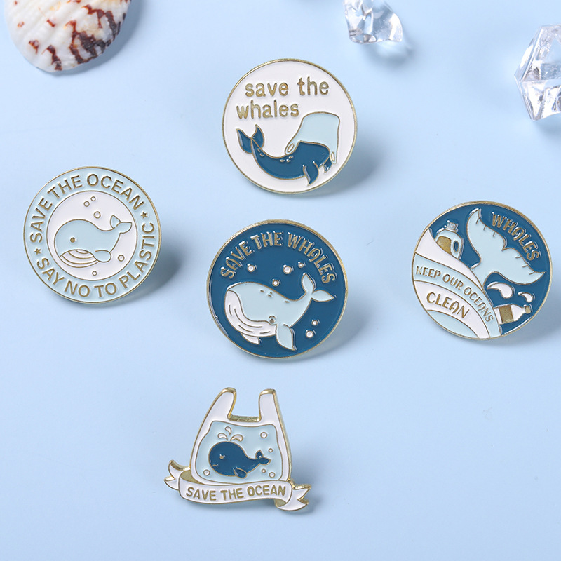 Tuxedo Lapel Pin - かわいい漫画のクジラブローチピン、クジラを守ろう、海洋エナメルラペルピン、プラスチックにノーを告げる、合金ジュエリー、バッグ、帽子、布製アクセサリー