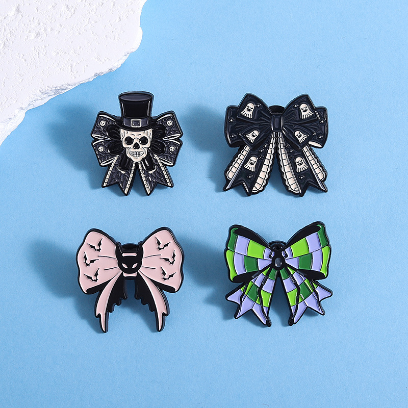 ハロウィンテーマブローチピンかわいいちょう結び形状スカルスケ - Tuxedo Lapel Pin のレビューと価格
