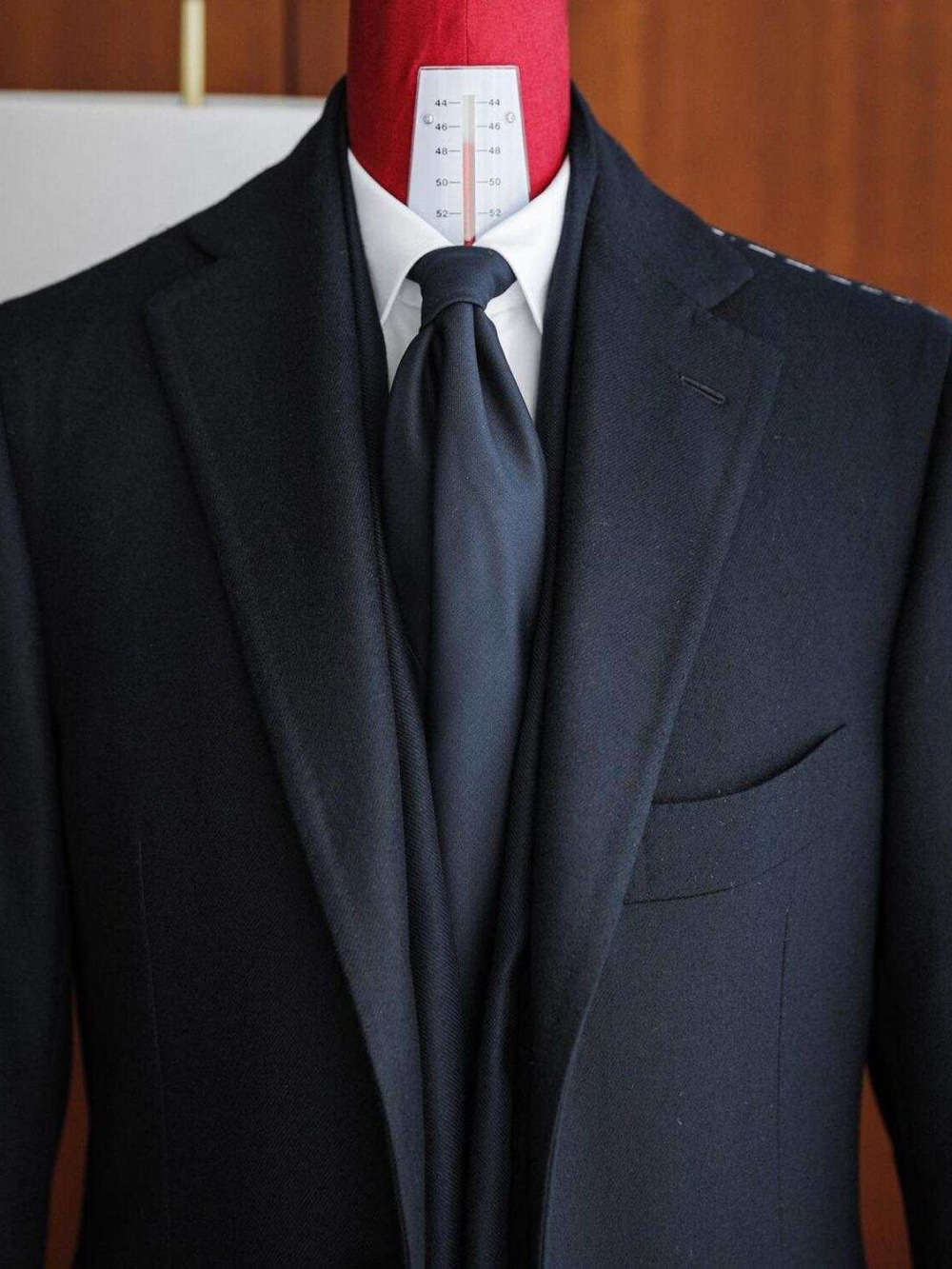 モダンなメンズロングコート、フォーマルノッチドラペル、ウール - Men Formal Wear Modern のレビューと価格